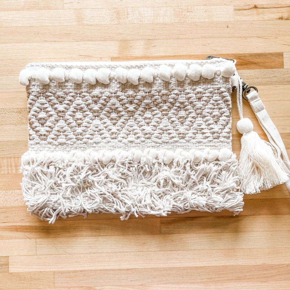 [L💖L] The MARIAH (Metallic) Boho Zippered Clutch